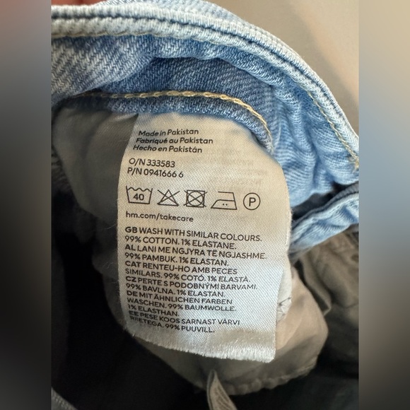 H&M Women's Straight Leg Blue Jeans - Picture 4 of 4